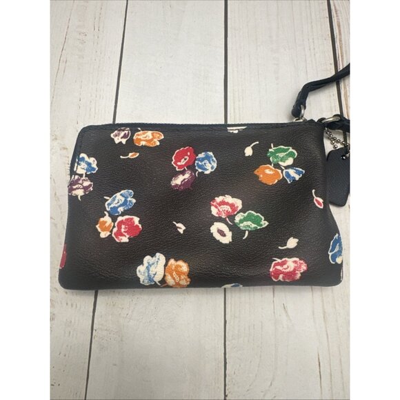 Coach Black Coated Floral Print Wristlet 4x6” With Hang Tag GUC* - Picture 2 of 7